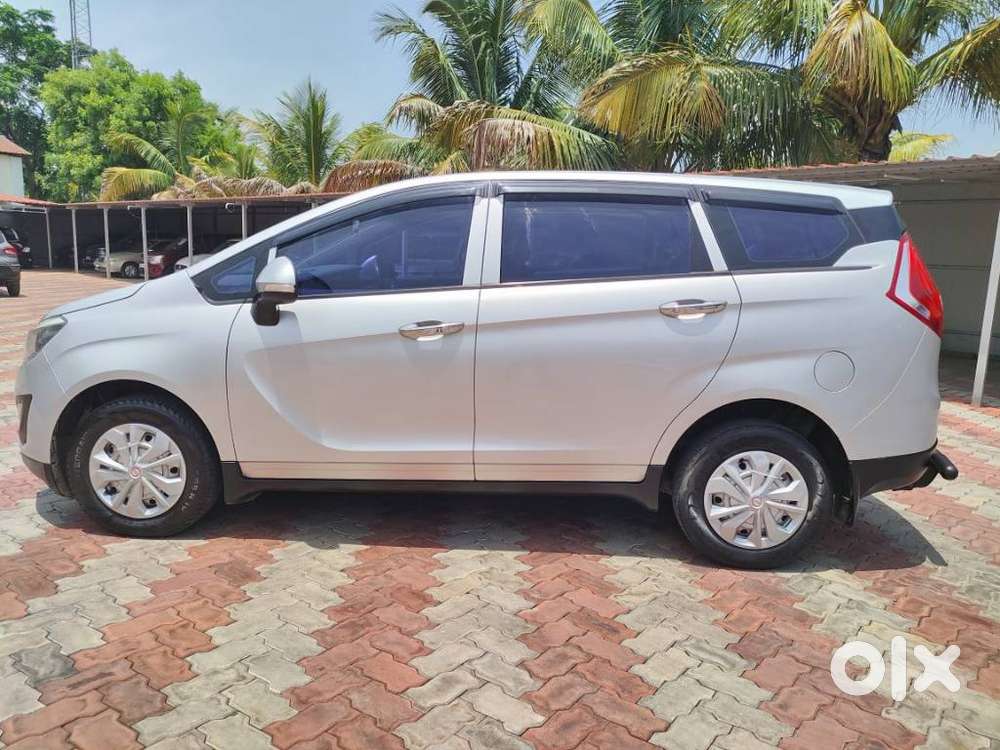 Mahindra Marazzo, 2020, Diesel