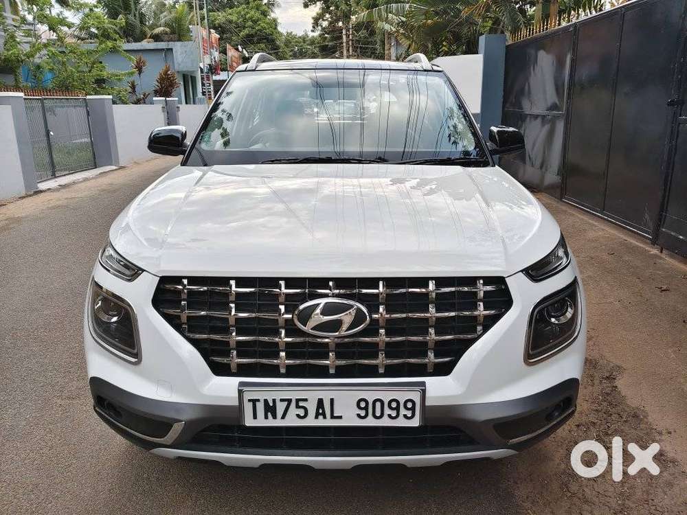Hyundai Venue Sx (o) Mt 1.5 Diesel Dual Tone, 2019, Diesel