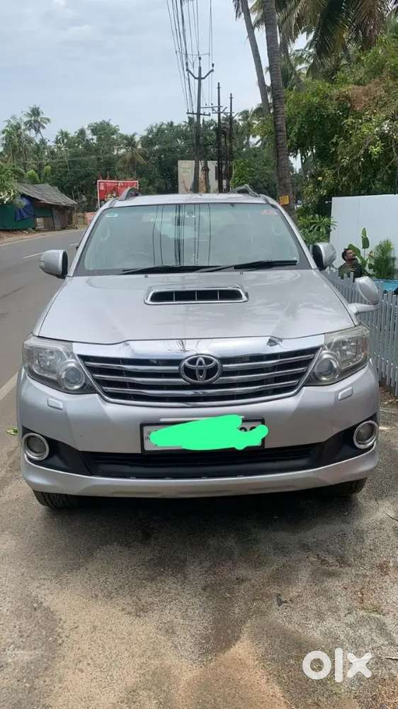 Toyota Fortuner 2013 Diesel 190000 Km Driven