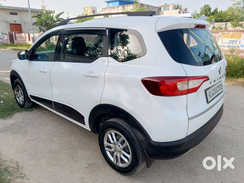 Renault Triber Rxl, 2023, Petrol