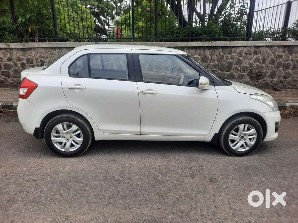 Maruti Suzuki Swift Dzire 1.2 Zxi Bsiv, 2014, Petrol