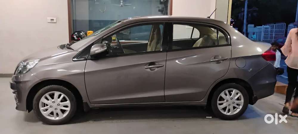 Honda Amaze Vx Top Model