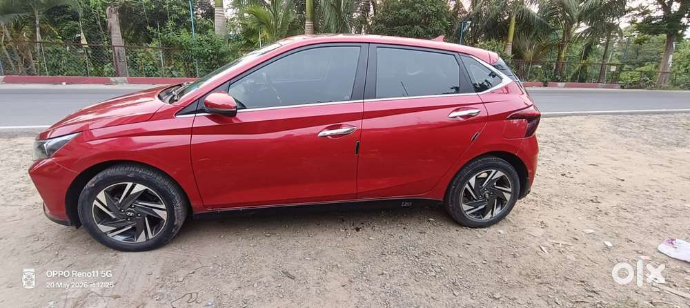 Hyundai I20 Asta (o) 1.2 Mt Dual Tone, 2022, Petrol