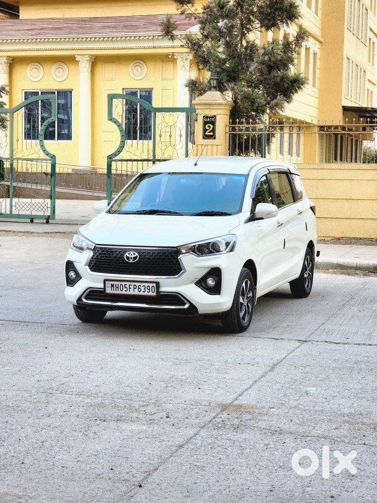 Toyota Rumion V Mt, 2024, Petrol