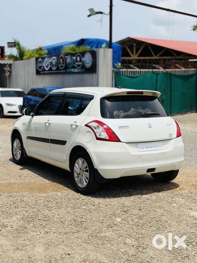 Maruti Suzuki Swift 1.2 Zxi Abs, 2015, Petrol
