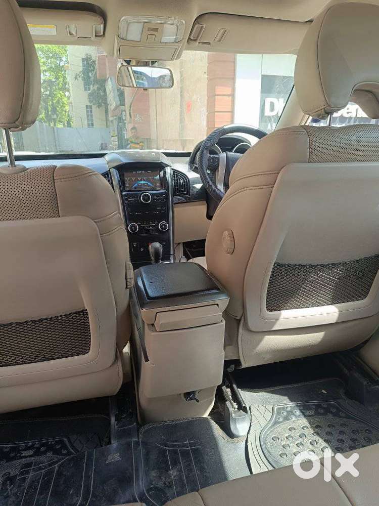 Mahindra Xuv500 At W10 Fwd, 2016, Diesel