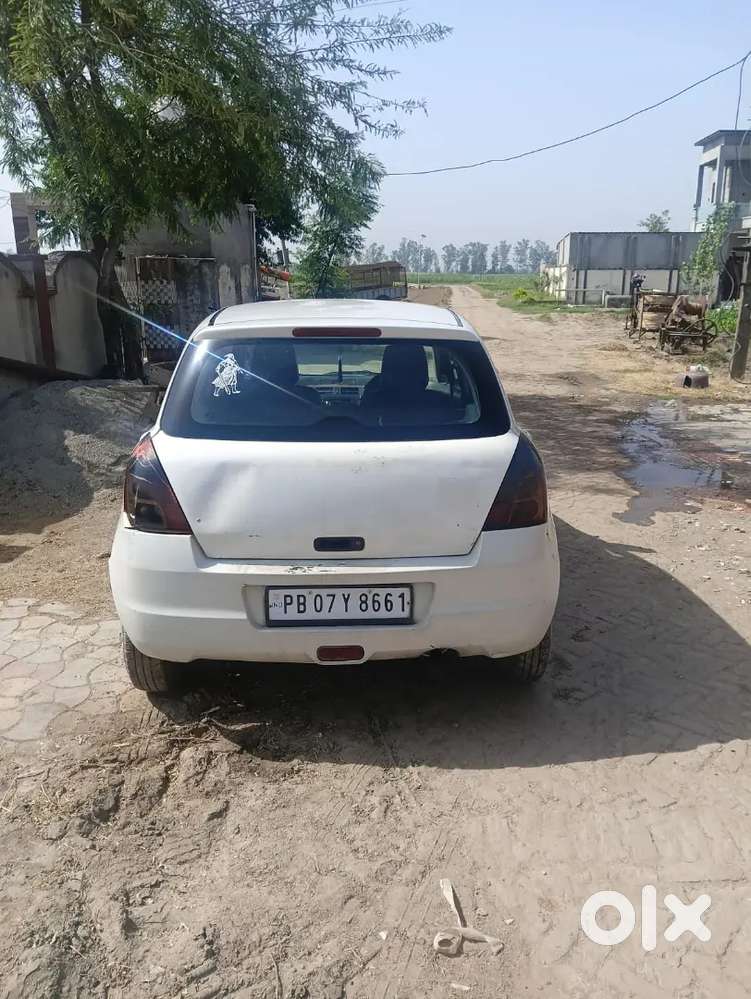Maruti Suzuki Swift 2010 Diesel 150 Km Driven,new Battery New Tyre