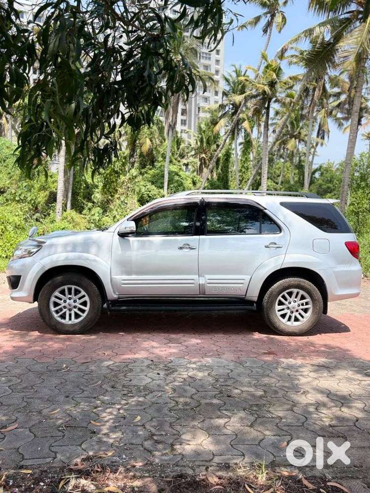 Toyota Fortuner 4x2 At, 2012, Diesel