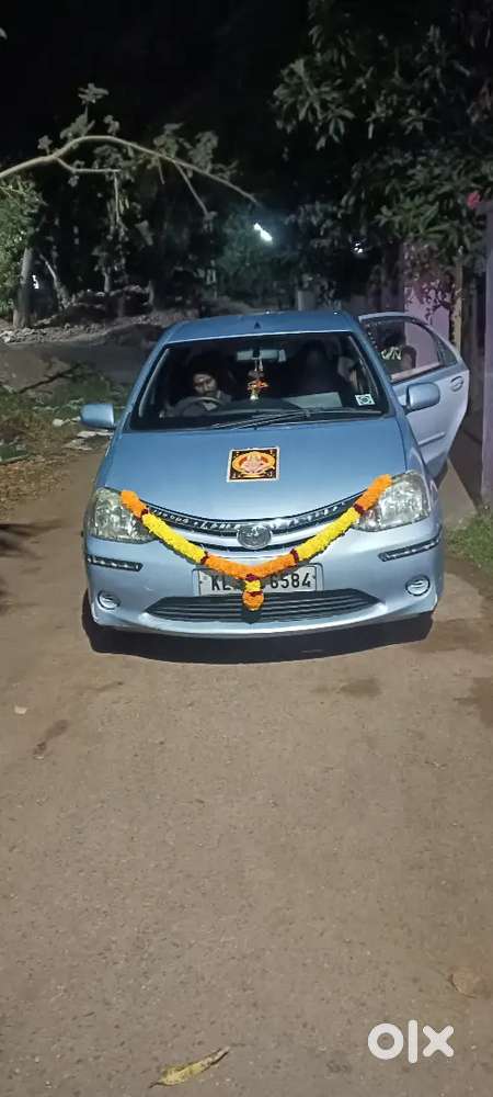 Toyota Etios 2011 Petrol Manual 76000 Km