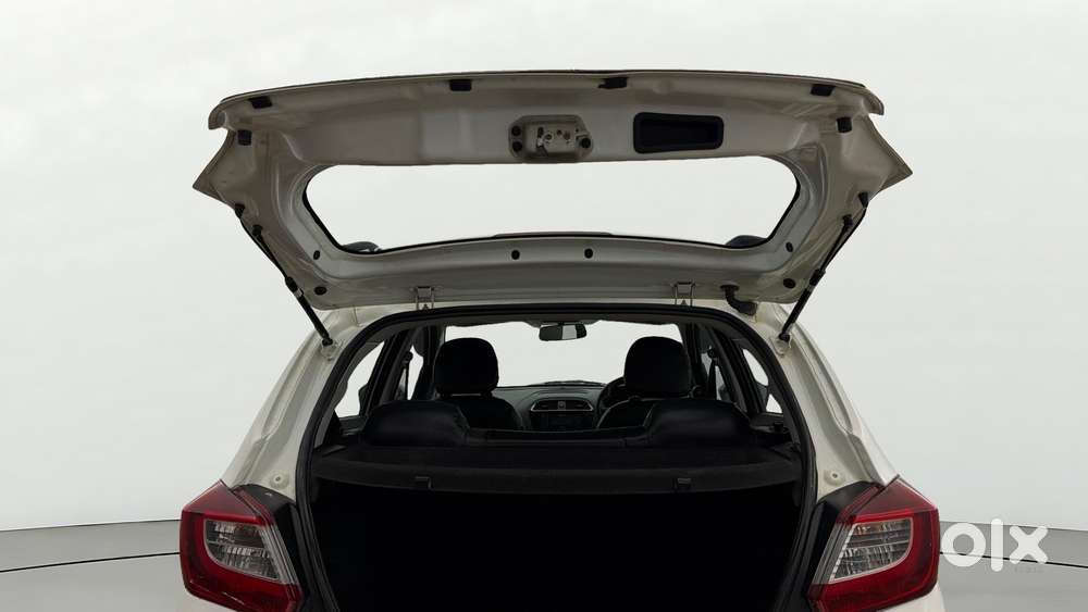Tata Tiago 1.2 Revotron Xt, 2022, Petrol