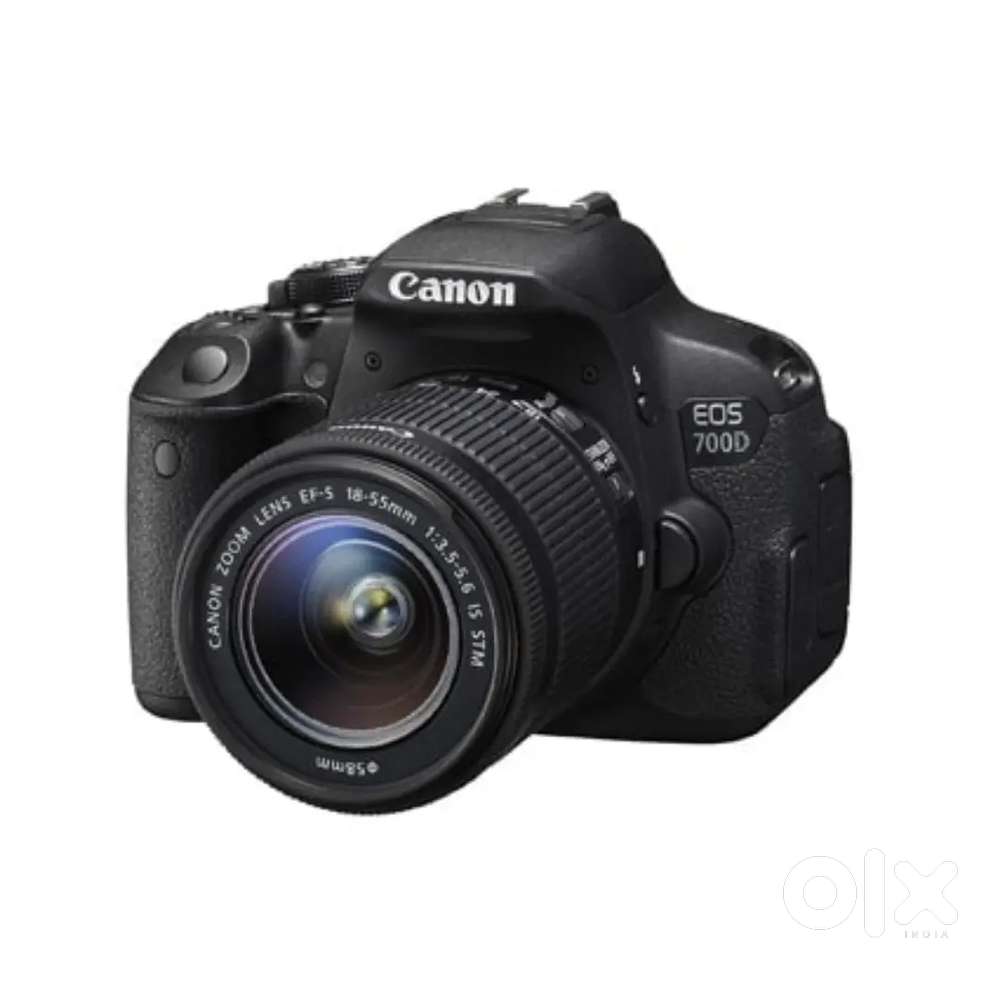 Canon D 700