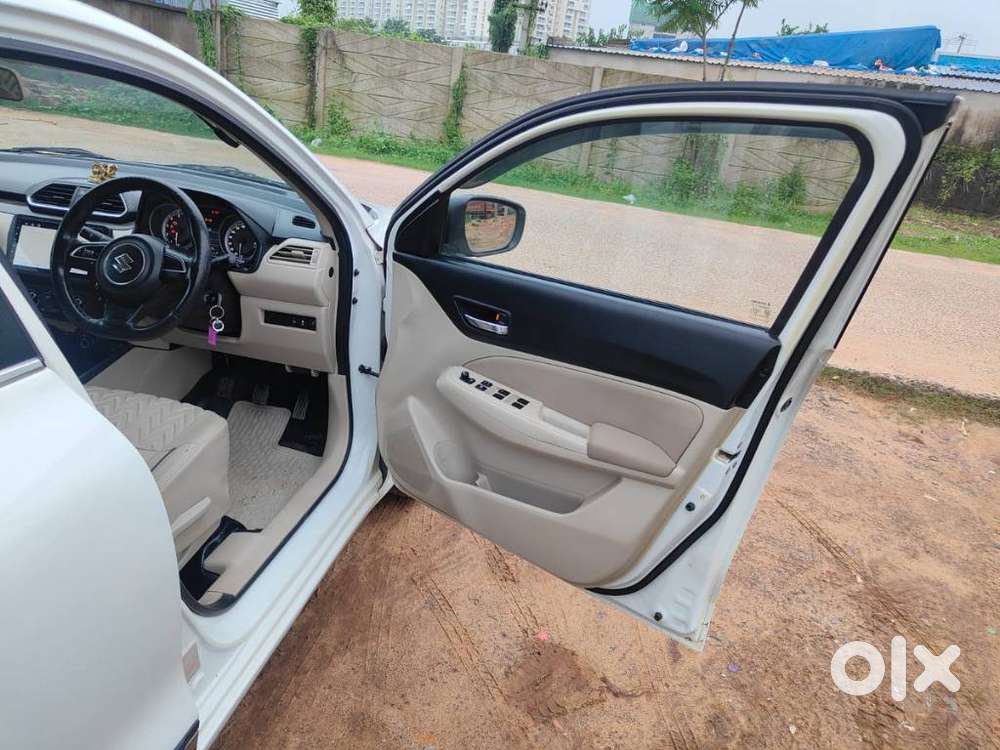 Maruti Suzuki Dzire 1.2 Vxi, 2024, Petrol