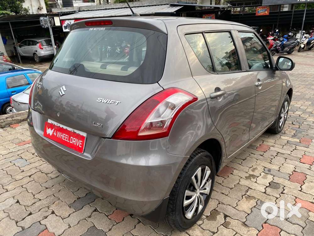 Maruti Suzuki Swift Lxi Optional-o, 2014, Petrol