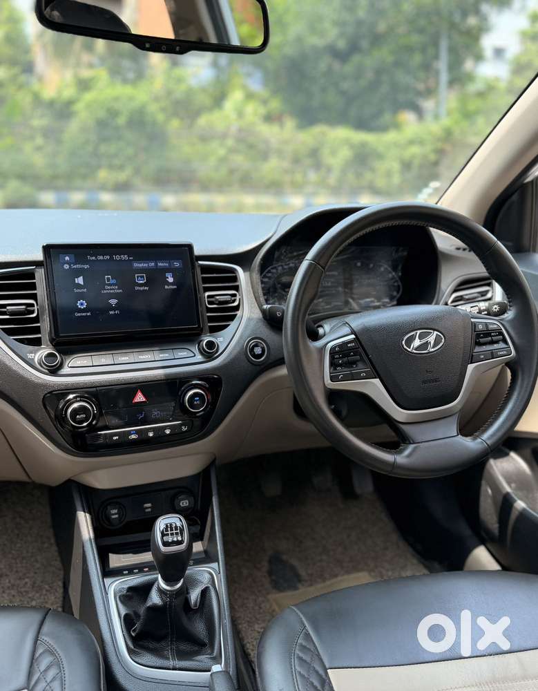 Hyundai Verna 1.5 Sx Petrol Mt, 2023, Petrol