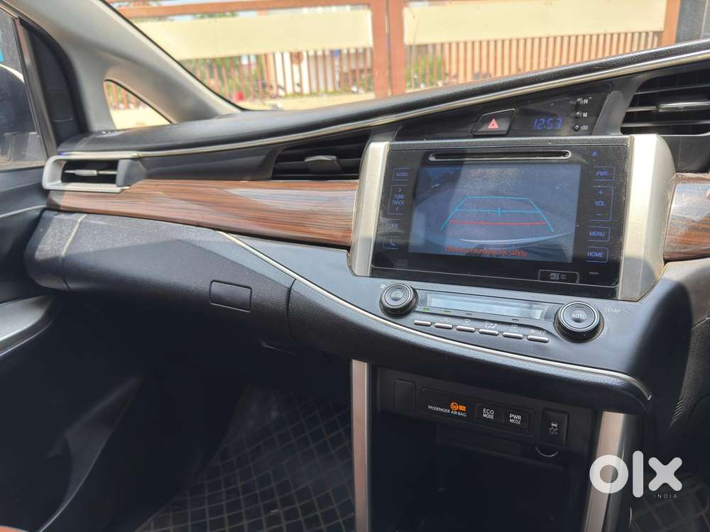Toyota Innova Crysta 2.8 Z, 2016, Diesel