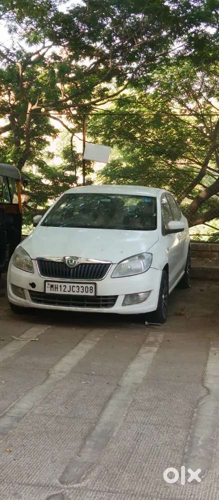 Skoda Rapid 2012 Petrol   With Cng Kit