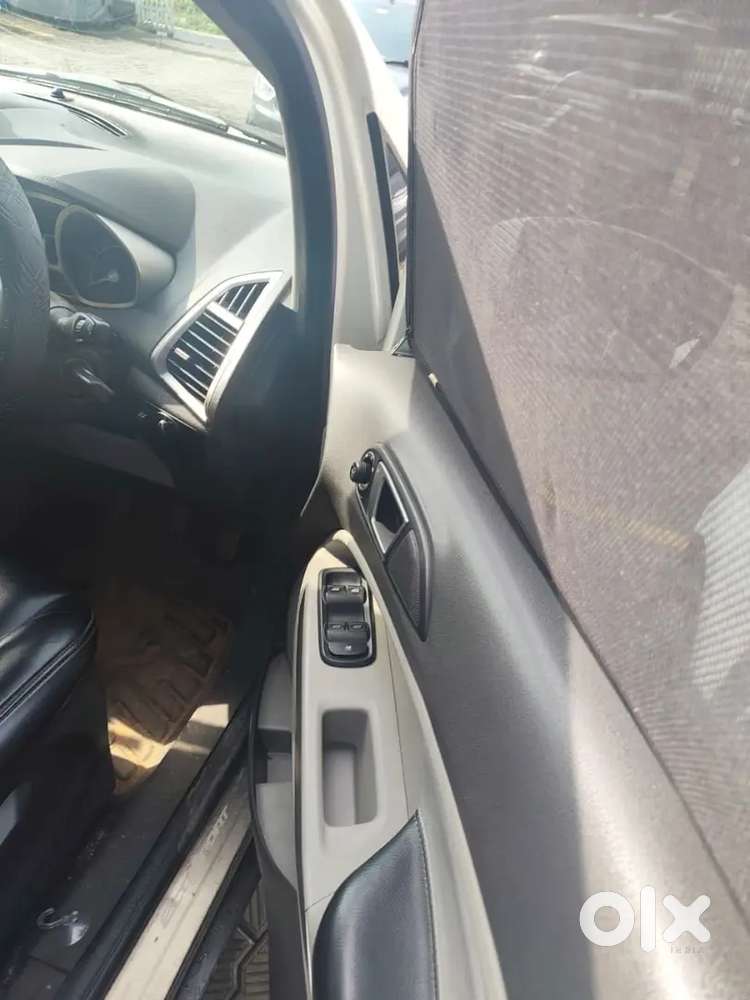 Ford Ecosport 1.5 Tdci Titanium Mt  2015  Diesel  Manual 1.77 Lakh