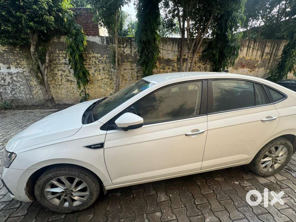 Skoda Slavia 1.0 Ambition Tsi, 2024, Petrol