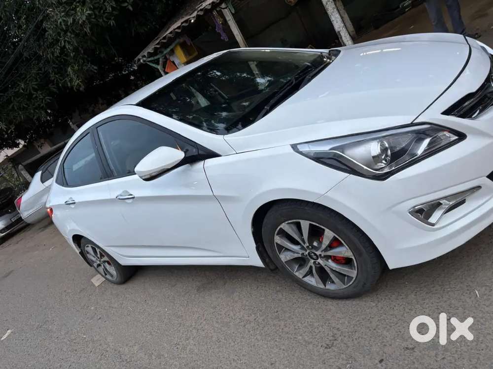 Hyundai Verna 2015 Diesel 110000 Km Driven