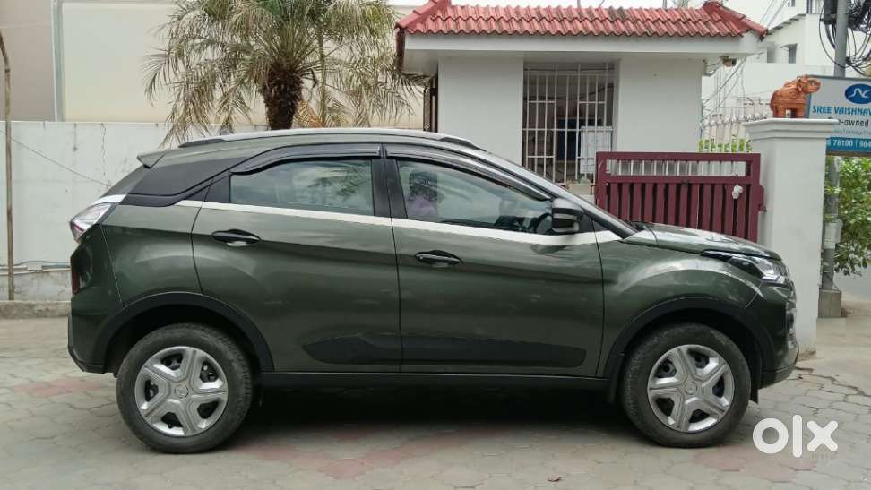 Tata Nexon, 2023, Petrol