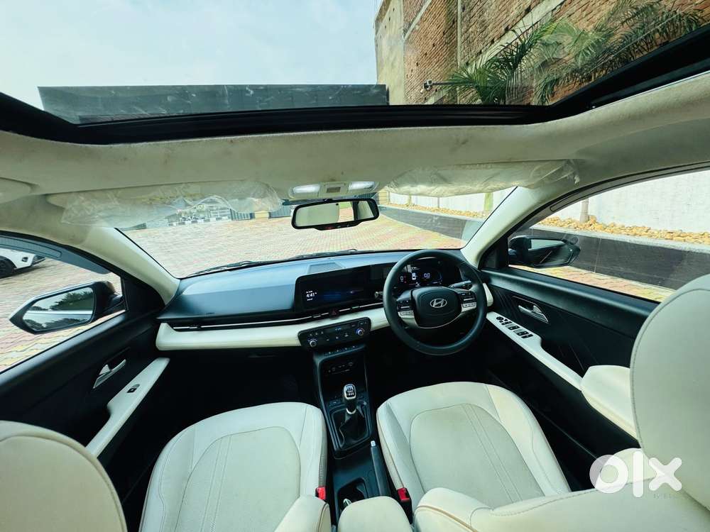 Hyundai Verna 1.5 Sx (o) Ivt, 2023, Petrol