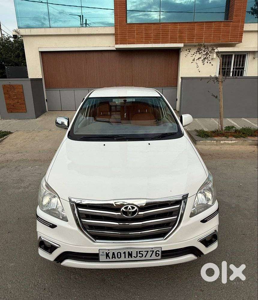 Toyota Innova 2.5 G (diesel) 8 Seater, 2014, Diesel