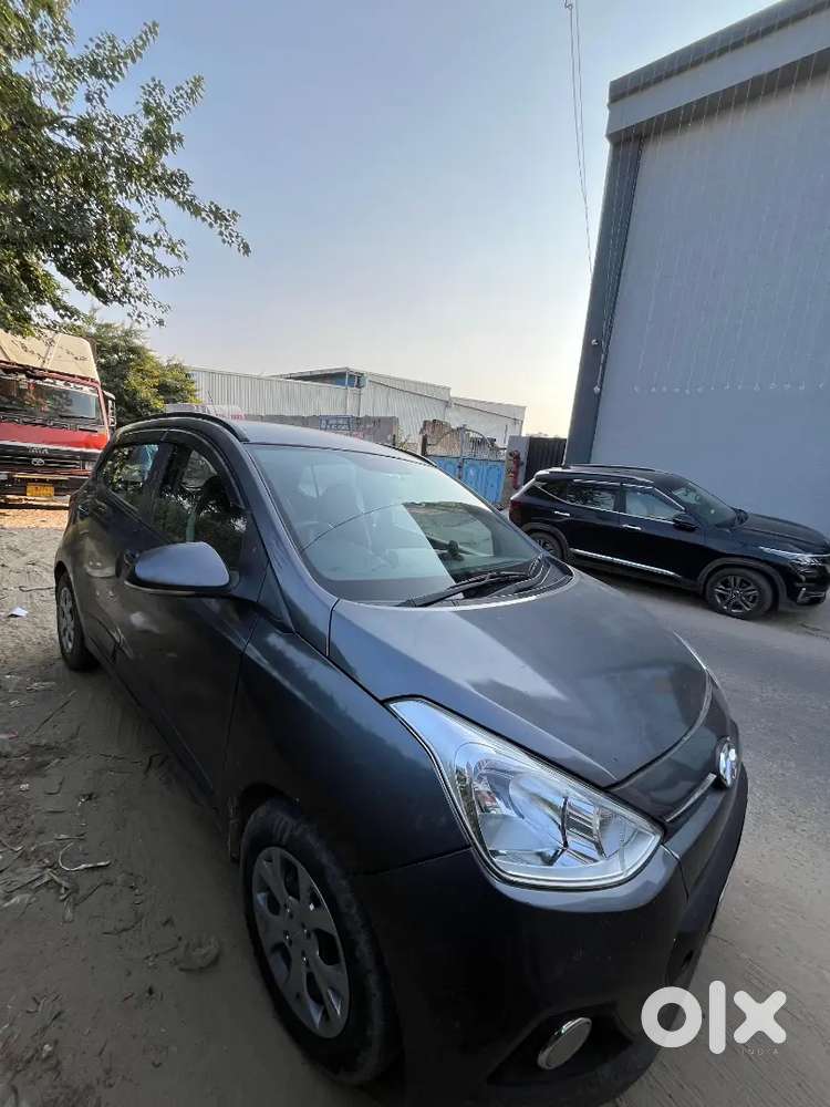 Hyundai Grand I10 Sportz 2016 Diesel Automatic