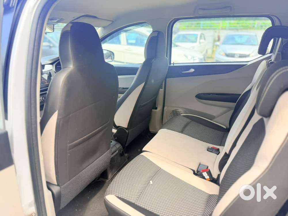 Renault Triber Rxz, 2019, Petrol