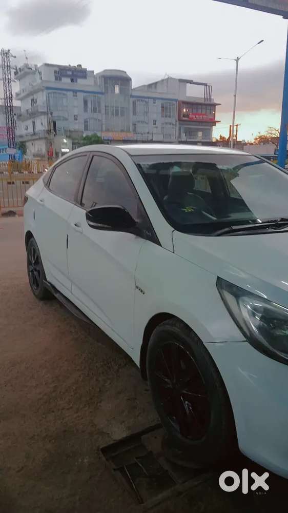 Verna December 2012 Cng