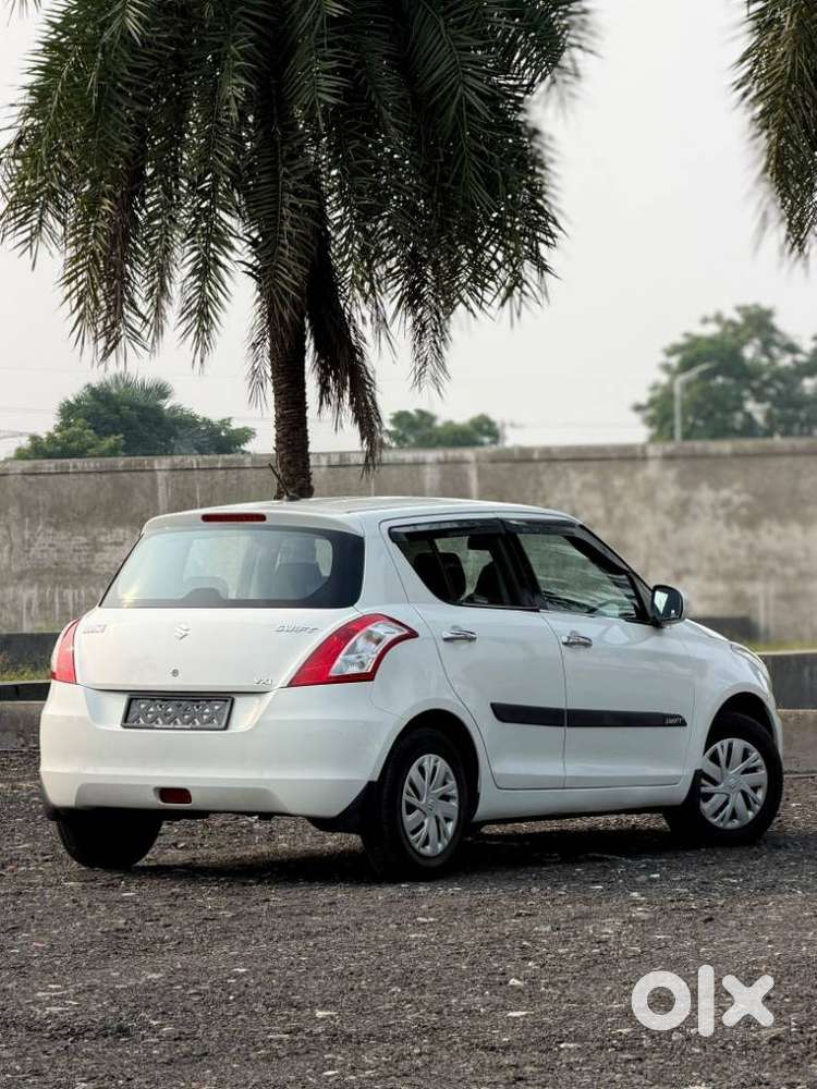 Maruti Suzuki Swift Vxi Cng, 2017, Petrol