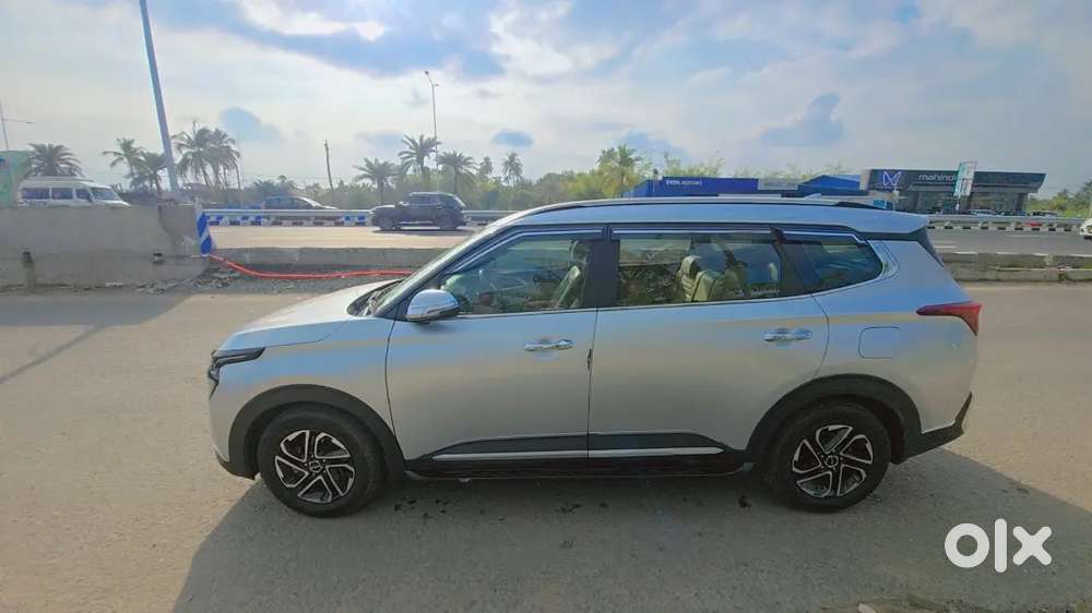 Kia Carens 2022 Petrol Well Maintained