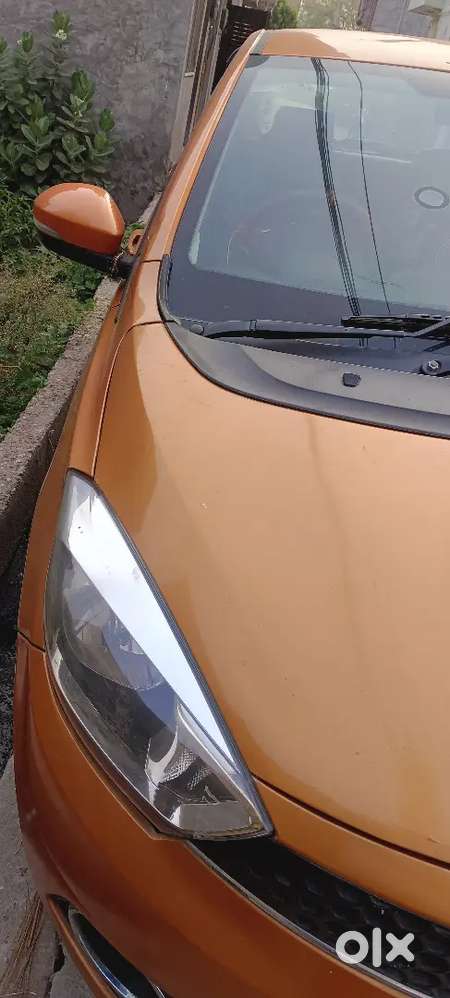 Tata Tiago 2016 Diesel 92000 Km Driven गाड़ी एकदम ओके है