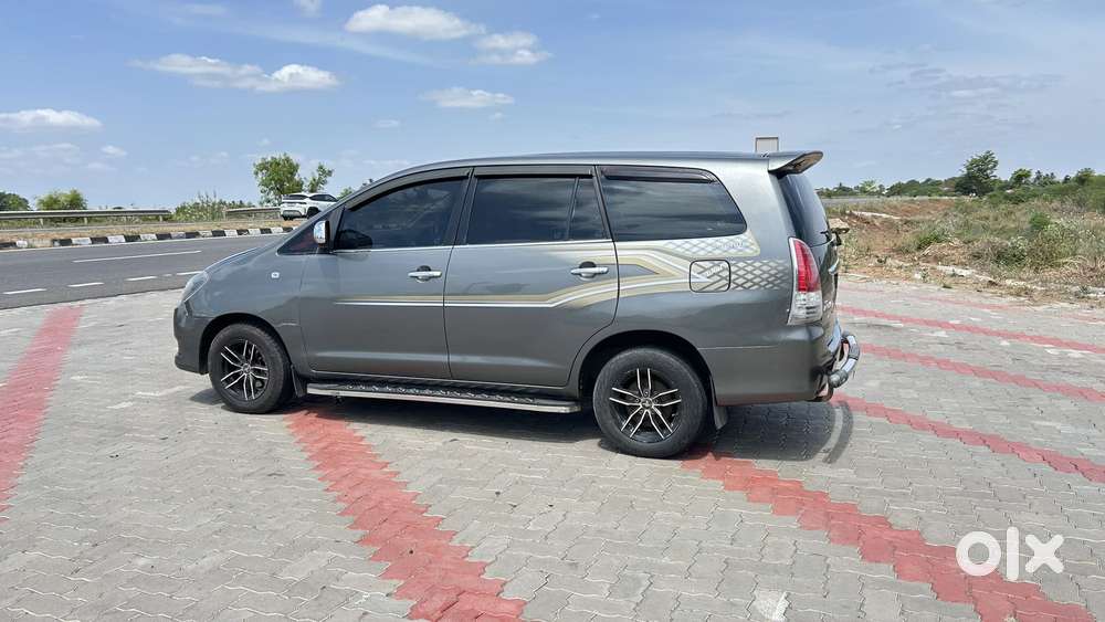 Toyota Innova 2.5 V 7 Str, 2011, Diesel