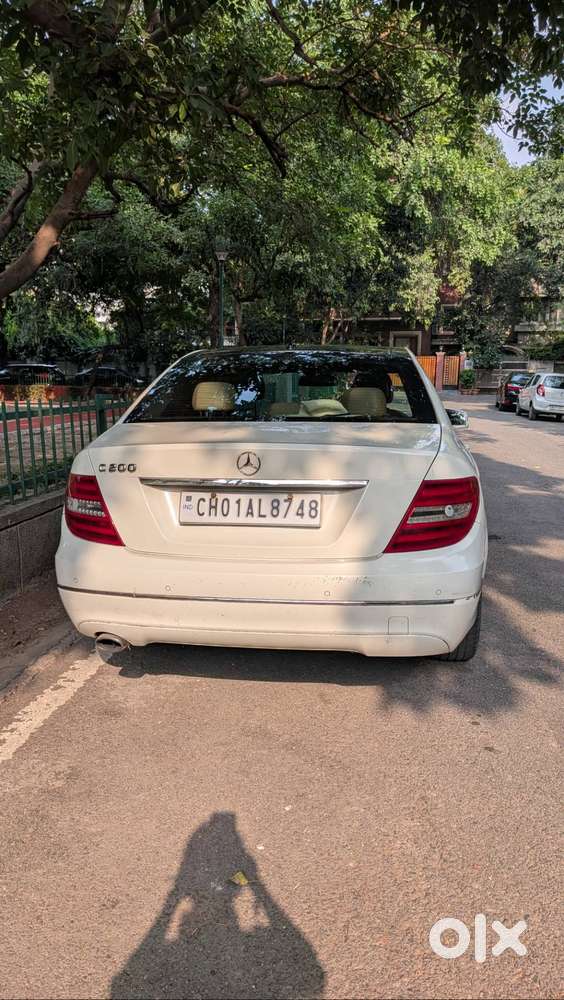 Mercedes-benz C200 Cgi Avantgarde | Just 21,000 Kms | Rare Low-mileage
