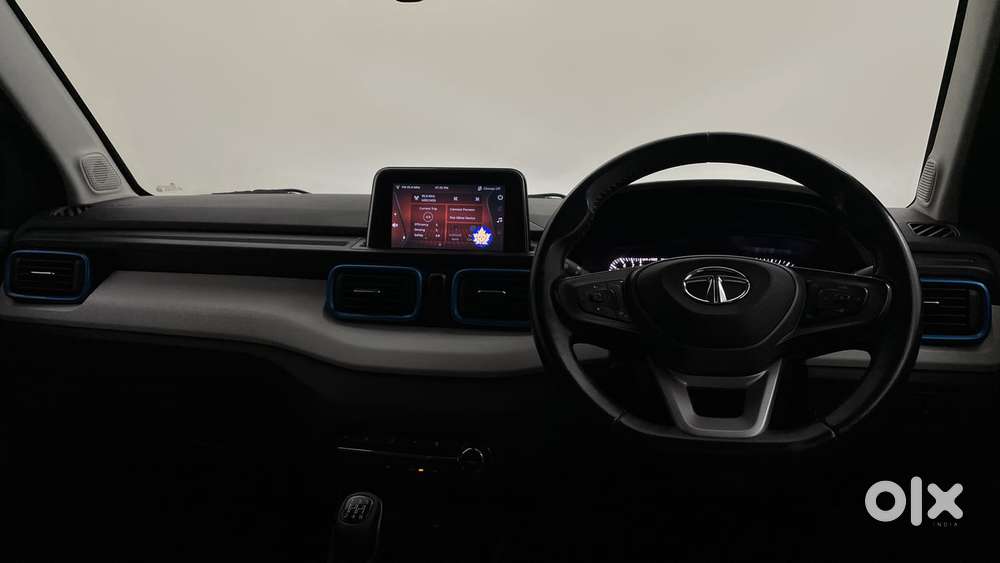 Tata Punch 1.2 Revotron Creative Dual Tone, 2022, Petrol