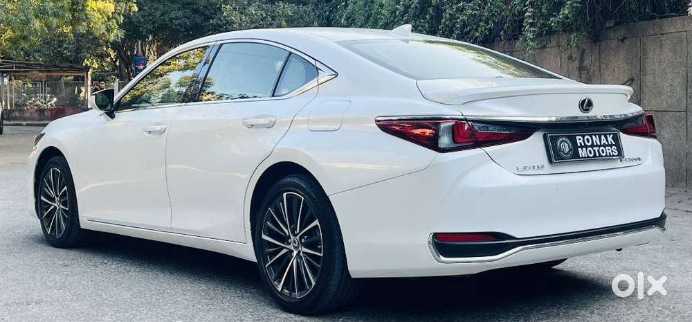 Lexus Es 300h Luxury, 2025, Petrol