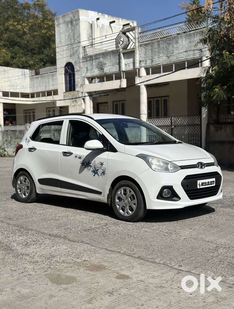 Hyundai Grand I10 1.2 Kappa Sportz Option, 2016, Cng & Hybrids