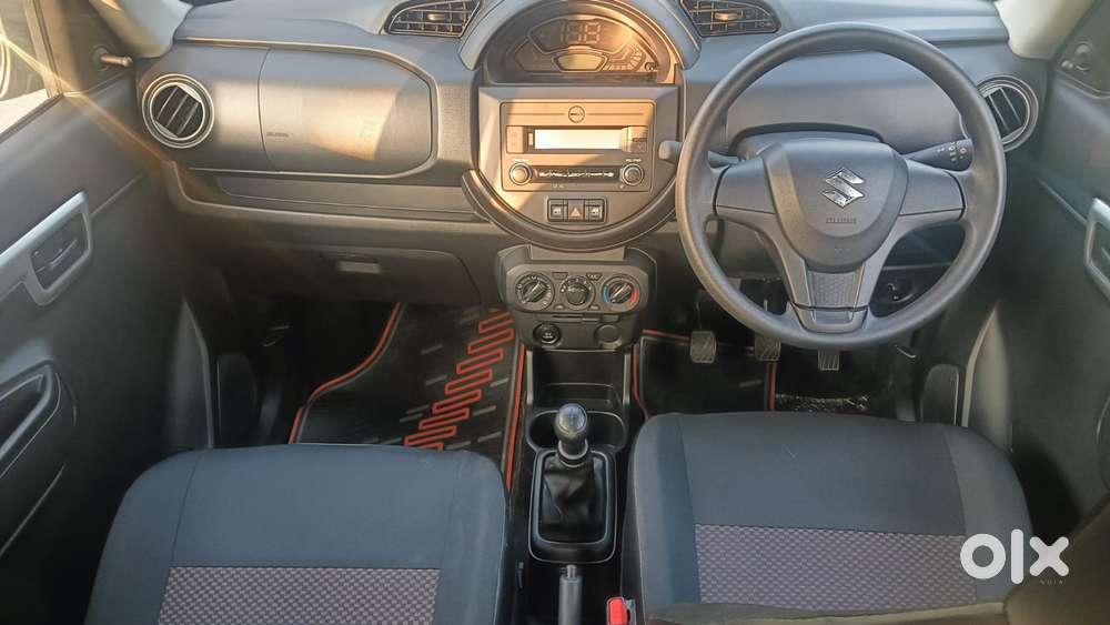 Maruti Suzuki S-presso Vxi, 2024, Petrol