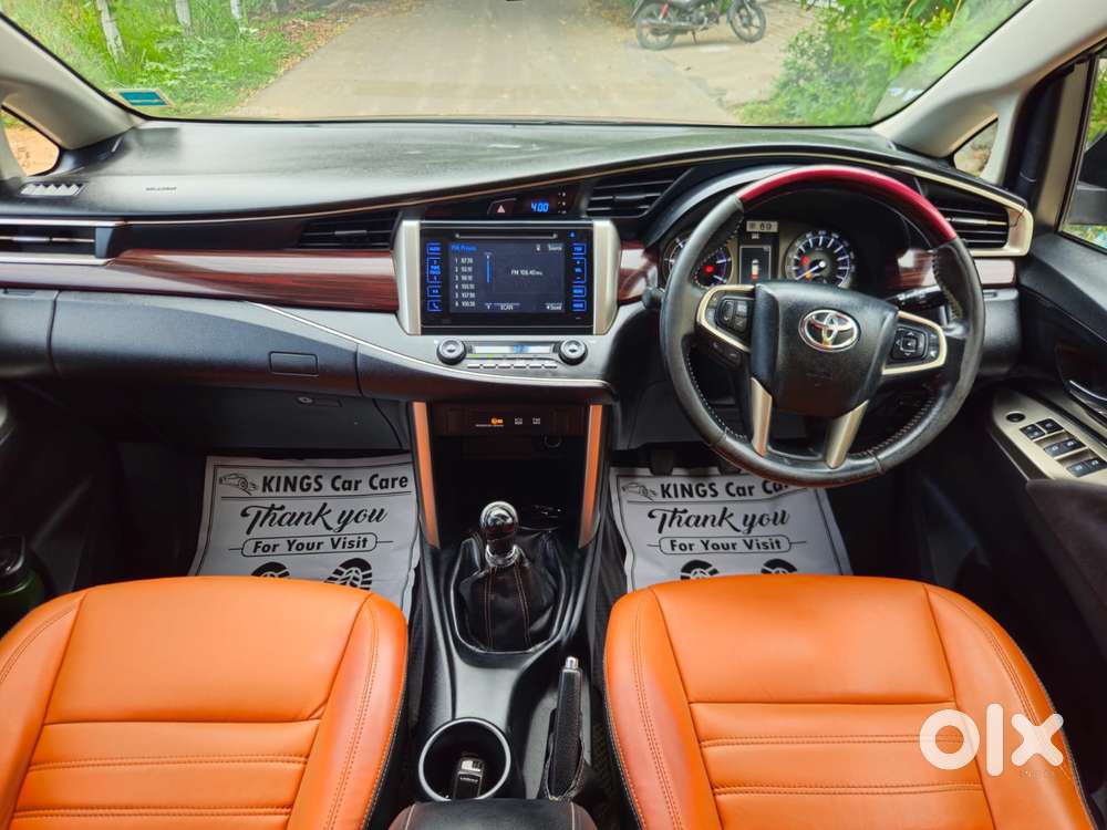Toyota Innova Crysta 2.4 V 8 Str, 2016, Diesel