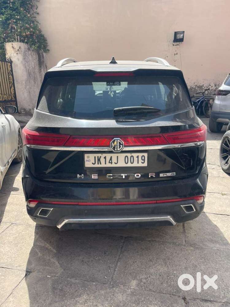 Mg Hector Plus 2023 Petrol Well Maintained