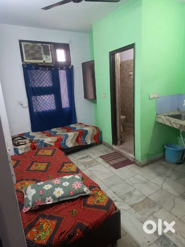 Best Luxury PG in shakarpur khas near Sanjay park laxmi nagar Delhi