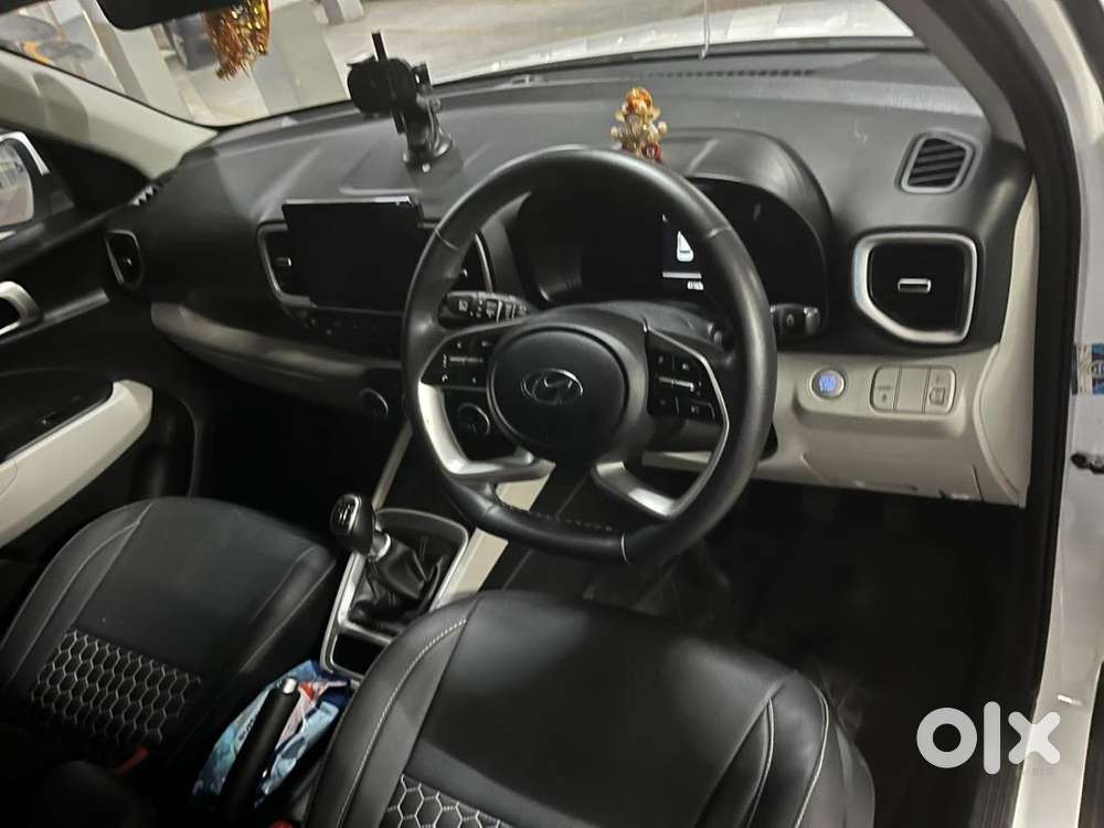 Hyundai Venue 2022 Diesel Well Maintained