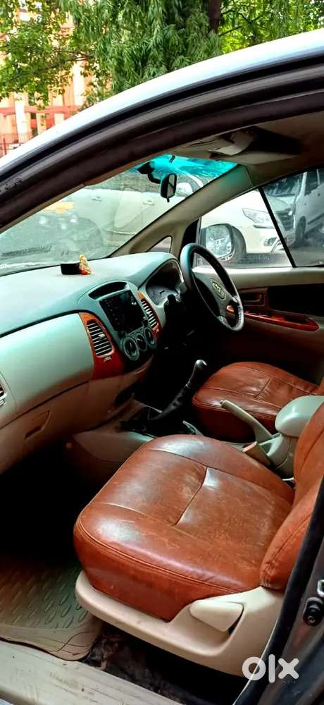 Toyota Innova 2.5 2009 Diesel Manual