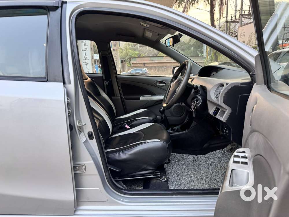 Toyota Etios Liva V Sp*, 2011, Petrol