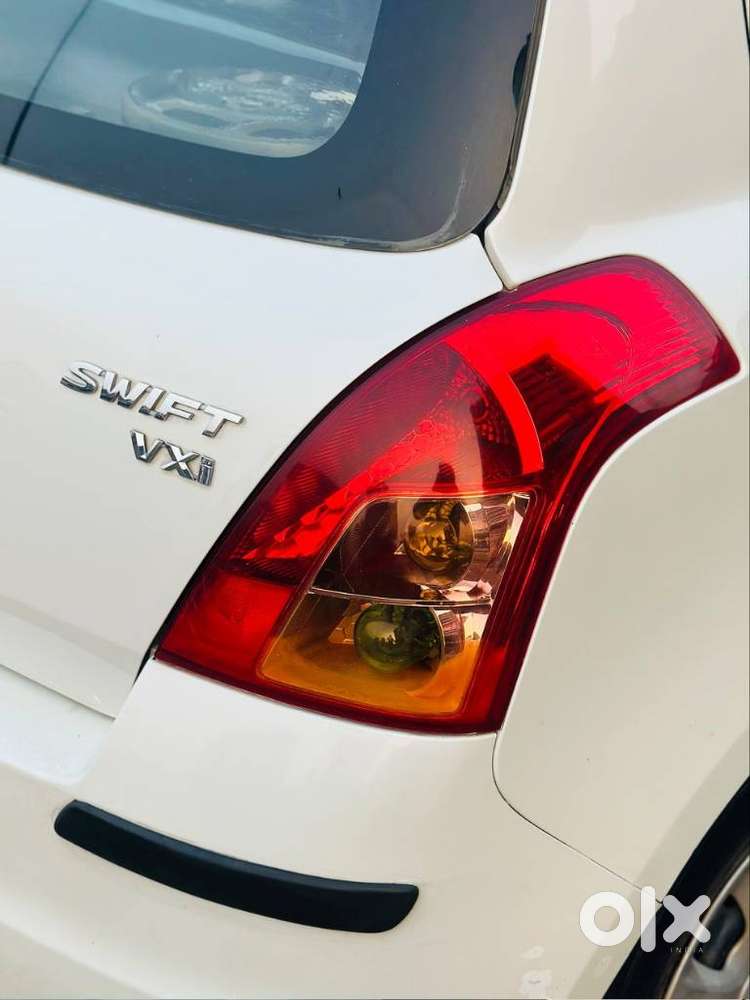 Maruti Suzuki Swift 1.2 Vxi (o), 2010, Petrol