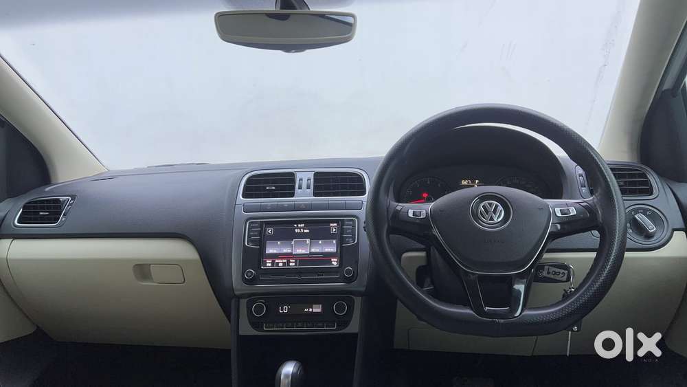 Volkswagen Vento 1.6 Highline, 2022, Petrol