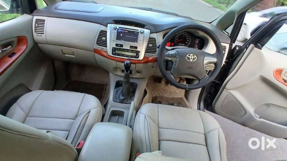 Toyota Innova 2.5 V 7 Str, 2013, Diesel