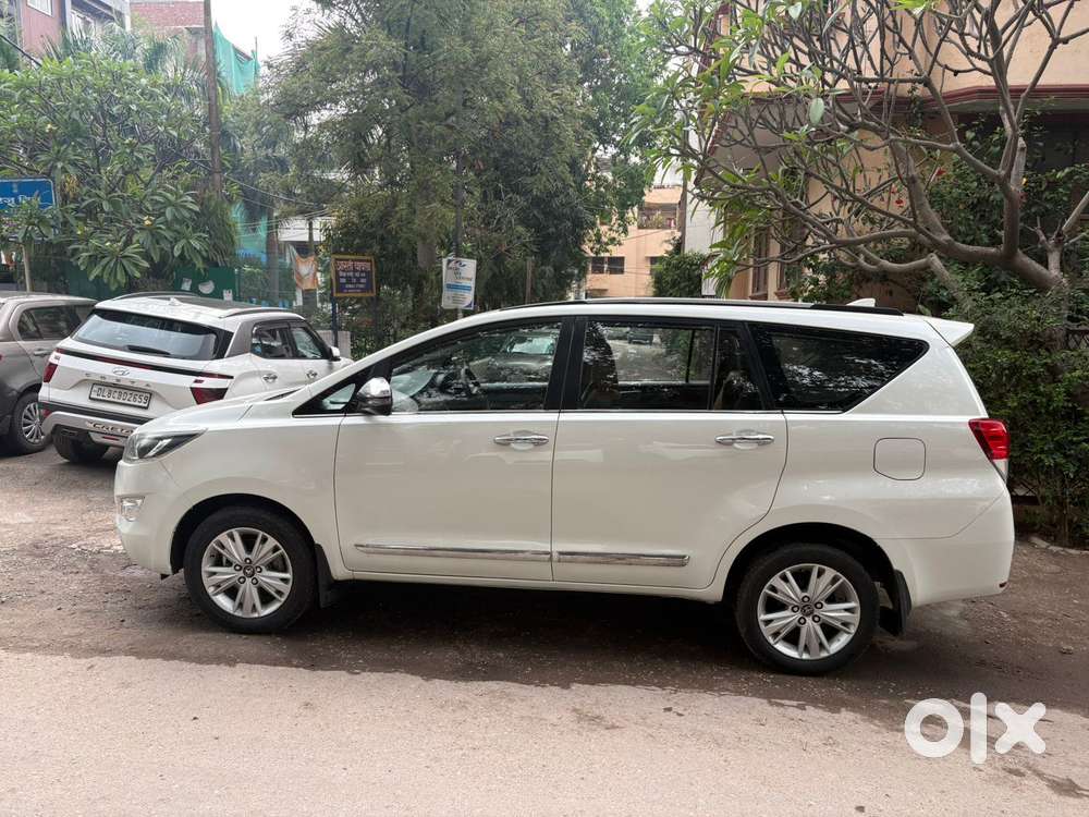 Toyota Innova Crysta 2.8 Zx At, 2017, Diesel