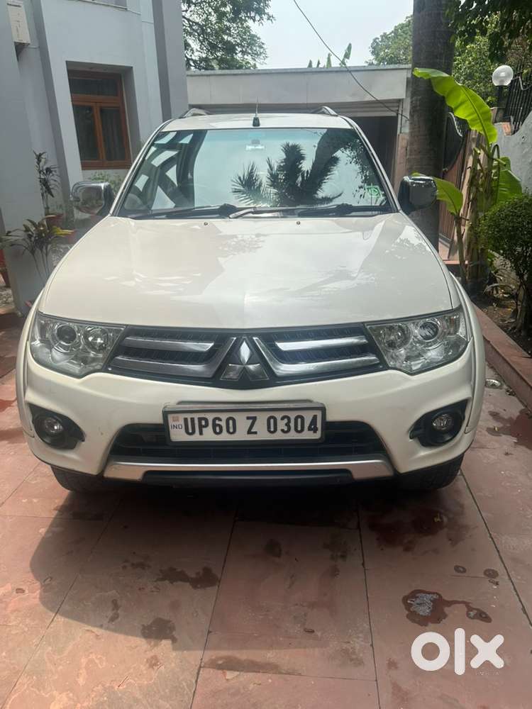 Mitsubishi Pajero Sport 2015