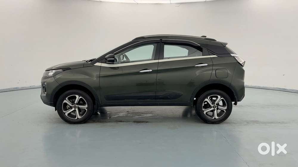 Tata Nexon 1.2 Revotron Xza Plus, 2022, Petrol